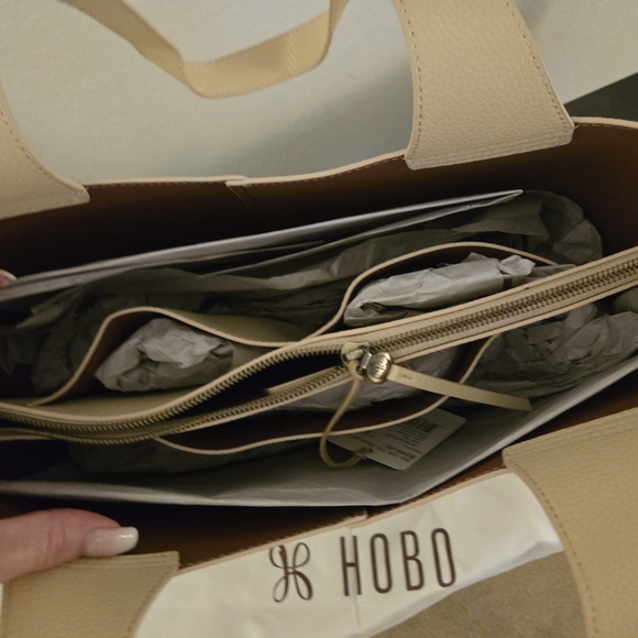 Hobo Cream Tote Bag - Picture 3 of 10